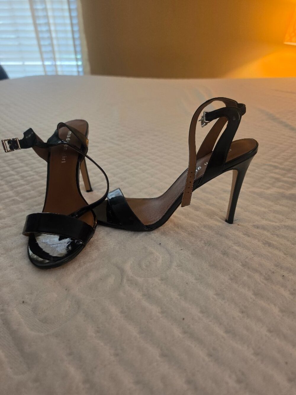 Shoe